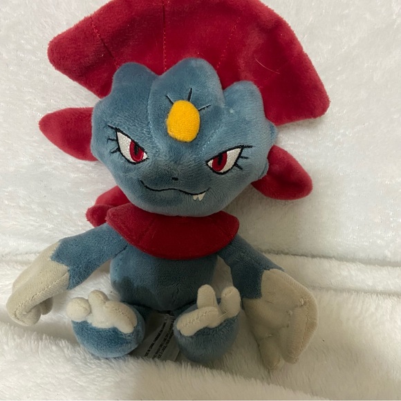 Pokemon Center Original Weavile Sitting Cuties Dolls Plush 6 Inches - Picture 1 of 5